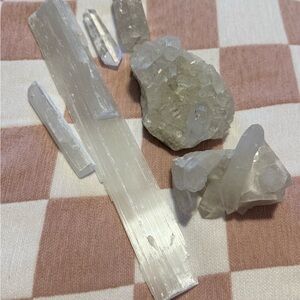 Chic White Crystal Decor Set